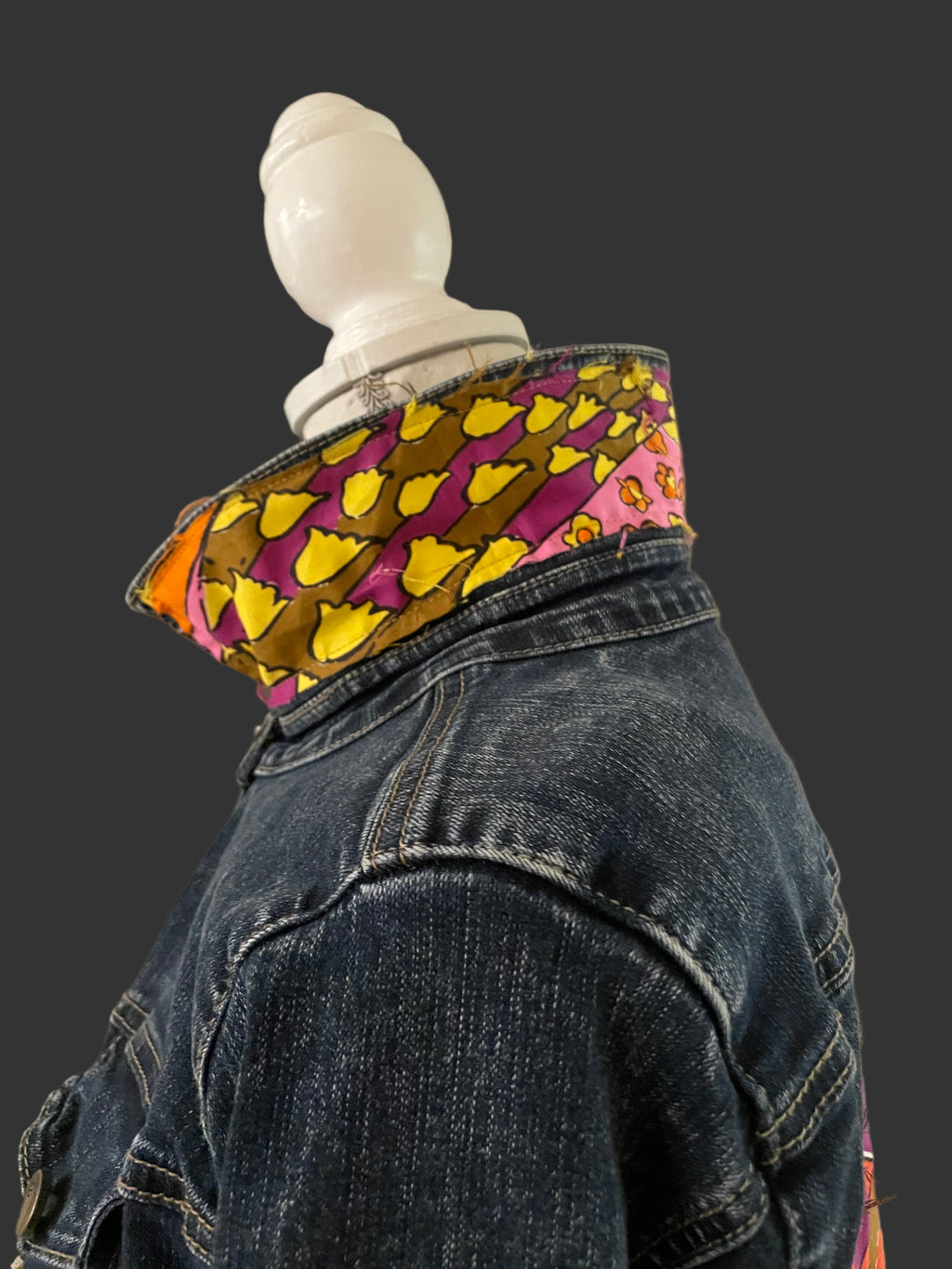 close up of the detailed collar