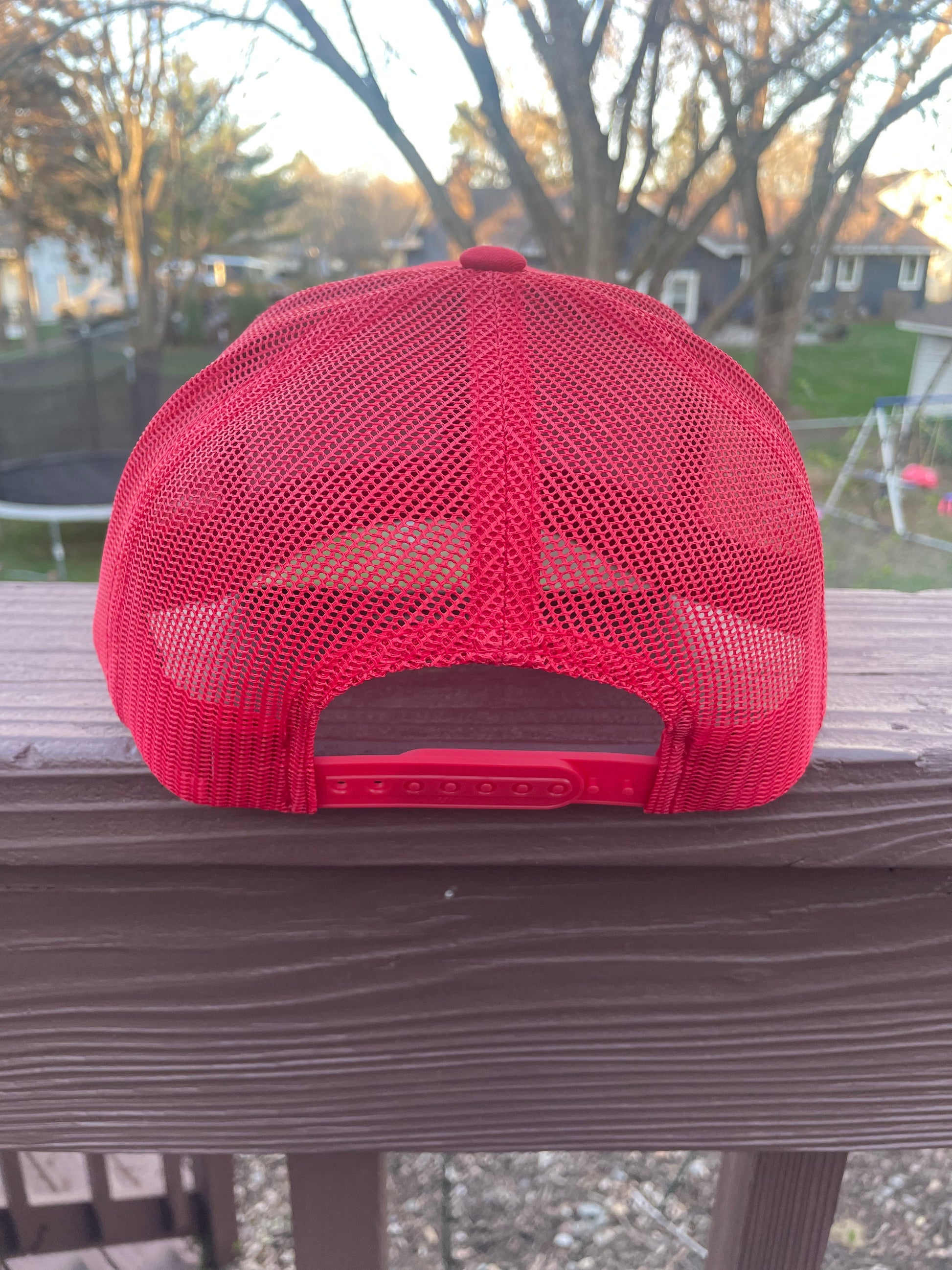 trucker hat RED
